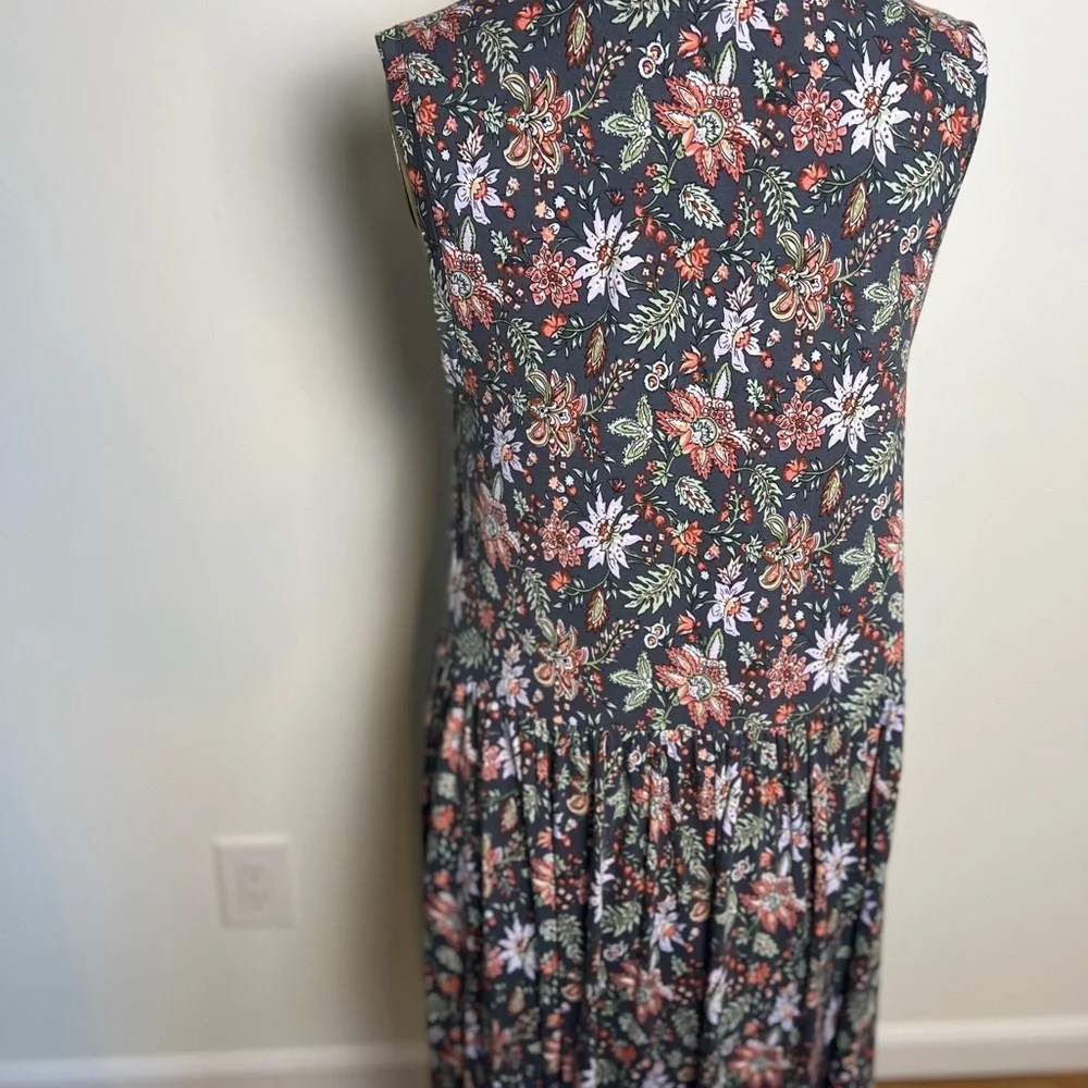 LOFT floral v-neck sleeveless knit dress medium